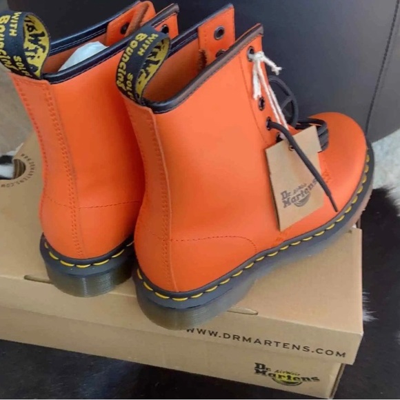 6 🔖 DR. MARTENS 1460 Smooth Orange Boots 25714659 - Picture 5 of 9